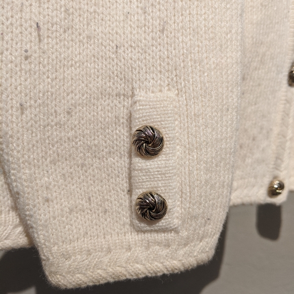 Vintage White Wool Cardigan - Picture 4 of 6